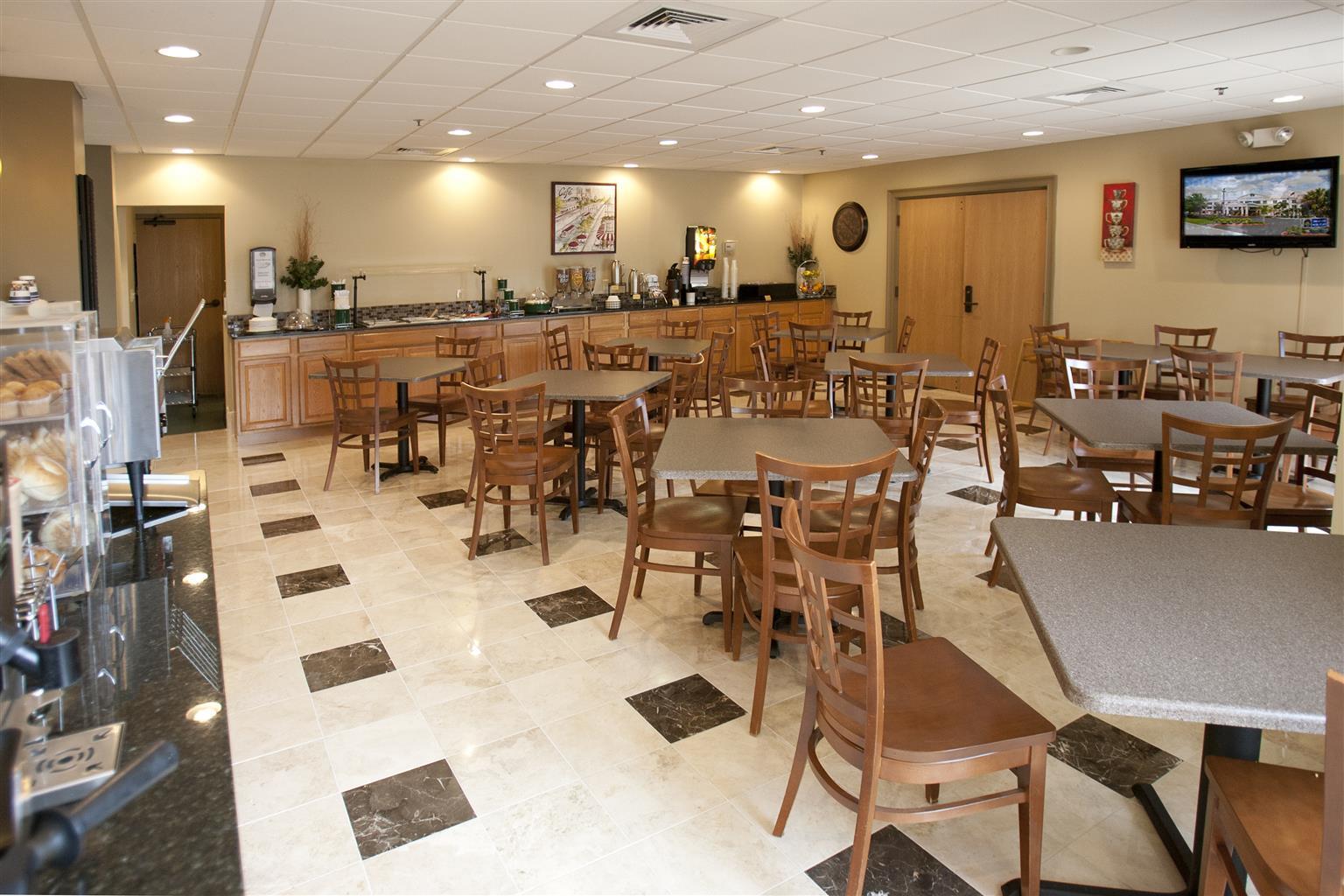 Best Western Plus Ambassador Suites Venice Gardens Exterior foto