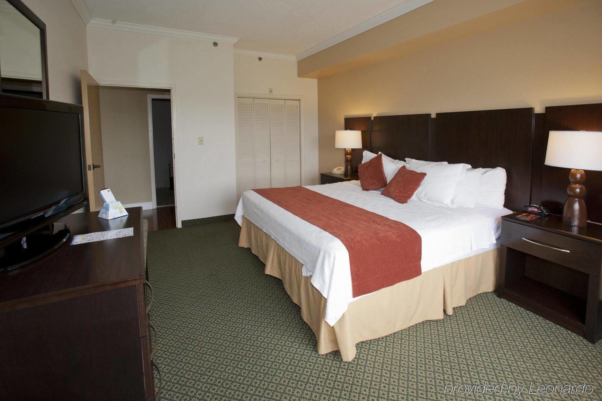 Best Western Plus Ambassador Suites Venice Gardens Habitación foto